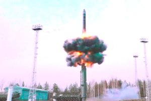 Rusija pirmą kartą atakavo Ukrainą tarpžemynine balistine raketa