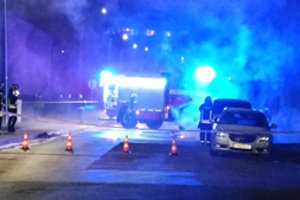 Kaune užsidegė itin toksiškos medžiagos: gesinti teko smėliu