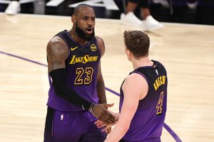 „Lakers“ apmaudžiai išleido jau rankose laikytą pergalę