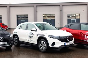 Metų automobilio rinkimuose – „premium“ gamintojo netikėtumas: kaip atrodo beveik bazinis modelis?