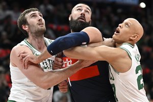 Jonas Valančiūnas surengė galingą pasirodymą prieš NBA čempionus
