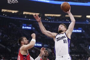 D. Sabonis galingu pasirodymu grįžo į aikštelę, bet „Kings“ sugėrė „Clippers“ smūgį