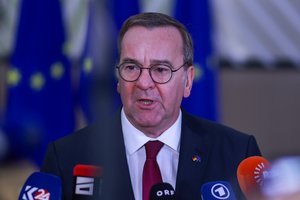 Vokietijos gynybos ministras B. Pistoriusas: Europa susiduria su ilgalaike Rusijos grėsme