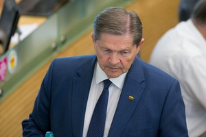 Buvusio Seimo nario E. Jovaišos šeimoje – skaudi netektis