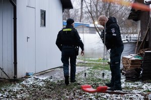 V. Benkunskas: dėl lėktuvo avarijos nukentėję namo gyventojai antradienį galės pasiimti būtiniausius daiktus