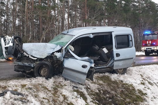 Pasidalijo vaizdais iš avarijos Šilutės r.: žuvusiųjų pavyko išvengti