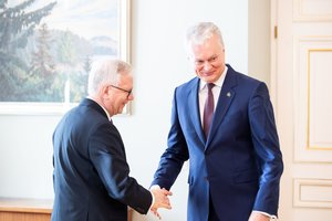 Kandidatas į finansų ministrus R. Šadžius kitų metų biudžetą koreguotų minimaliai, didintų skolinimosi limitą gynybai