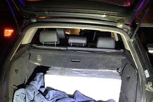 Teisę vairuoti pragėrusiam šalčininkiečiui pasprukti nuo pasieniečių nepavyko