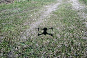 Jungtinėje Karalystėje prie JAV oro pajėgų bazių pastebėti skraidantys dronai