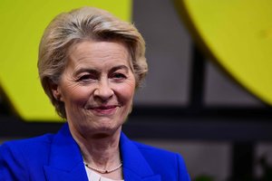 U. von der Leyen: Europa turi skubiai didinti išlaidas gynybai