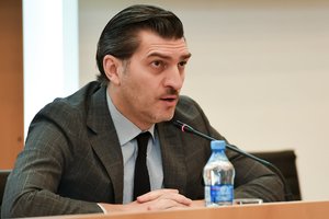 Naujuoju Sakartvelo prezidentu siūlomas kraštutinių dešiniųjų pažiūrų buvęs futbolininkas