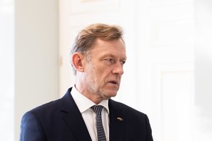 Š. Birutis mano, kad pandemijos metu antivakseriai tapo atstūmimo kultūros aukomis: jie buvo už paraščių