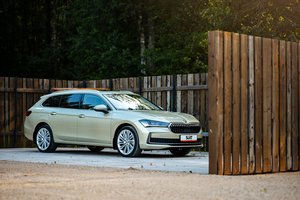 Lietuvoje sparčiai populiarėja automobilių prenumerata: kuo ji pranašesnė už nuosavo automobilio įsigijimą