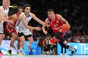 „Hapoel“ toliau švaistosi pinigais – į komandą persiviliojo „Bayern“ gynėją