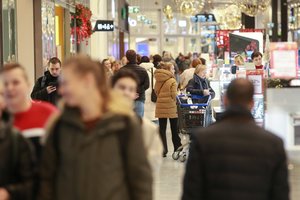 Skelbia, kaip šventiniu laikotarpiu dirbs Kauno „Akropolis“: veiks kitaip nei įprasta
