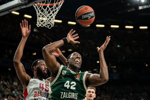 Sunku patikėti: beviltiškai atrodžiusi „Baskonia“ nokautavo „Žalgirį“ ir nutraukė penkių pralaimėjimų seriją