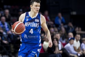 Ž. Janavičius atliko 2000-ąjį rezultatyvų perdavimą, bet „Neptūnas“ liko be pergalės