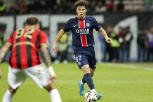 Dar antrąją minutę įmušusi PSG vis tiek neįveikė varžovų