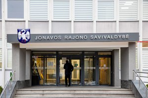 „Čekiukų“ byla Jonavoje atskleidė netikėtų detalių: tarp išlaidų už kurą kvitų – ir ritualinių paslaugų įmonės vardas