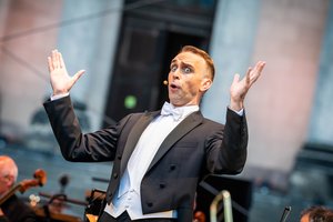 Lietuvos koncertų salėse nuskambėjusi Carlo Orffo „Carmina Burana“ nuteikė viltingai