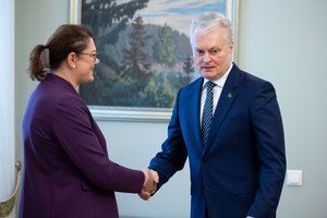 Pirmas viešas G. Nausėdos kirtis – kandidatei į sveikatos apsaugos ministres M. Jakubauskienei