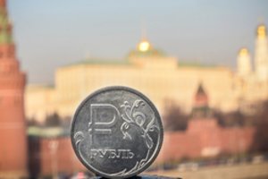 Aukšto rango Rusijos bankininkas parašė „laišką Kalėdų seneliui“: prašo stabilizuoti rublį ir padėti įveikti infliaciją