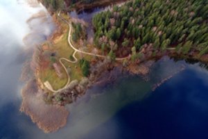 Viename lankomiausių pažintinių takų Lietuvoje – naujovė: daliai atvykusių teks pasukti dėl jos galvą