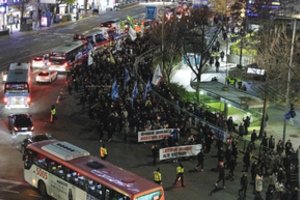 Žiniasklaida: keli Pietų Korėjos ministrai ketina atsistatydinti