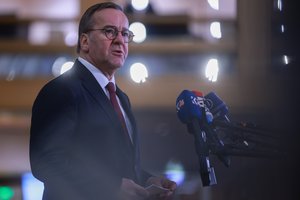 B. Pistoriusas įspėja dėl Rusijos karinių provokacijų Baltijos jūroje