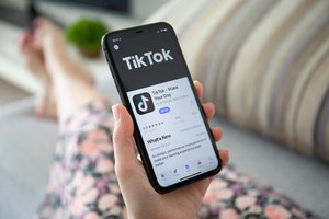 ES nurodė platformai „TikTok“ įšaldyti su rinkimais Rumunijoje susijusius duomenis