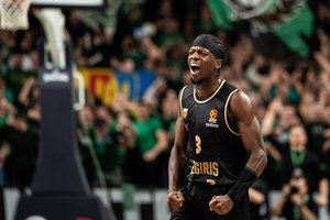 Suspindęs „Žalgirio“ varikliukas S. Francisco – apie sudėtingą atkarpą ir ilgesnį laiką aikštėje su L. Walkeriu