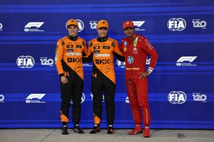 „McLaren“ dėjo tvirtą žingsnį konstruktorių įskaitos titulo link