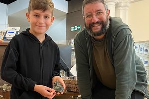 Šešiametis rado akmenį – pasirodo, tai yra 50 000 metų senumo dirbinys