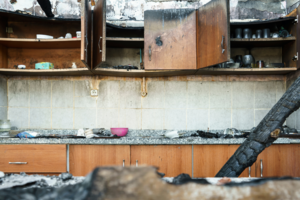 Savaitgalį gaisruose žuvo du žmonės, dar du nukentėjo dėl dujų sprogimo