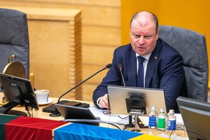 Saulius Skvernelis paskelbė, kad apie šnipinėjimo bylą žinojo anksčiau