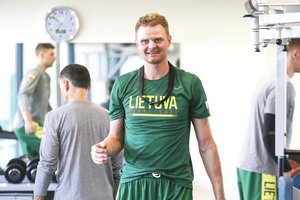 „Įgarsintas“ R. Seibučio darbas su jaunaisiais žalgiriečiais: intensyvios treniruotės užkulisiai