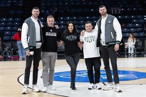 Unikali patirtis – dviejų krepšinio gerbėjų kelionė su „vilkų“ komanda į Turkiją