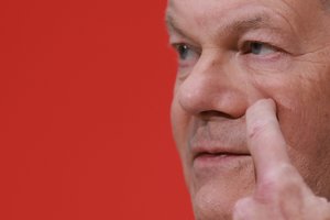 Vokietijos kancleris O. Scholzas paprašė parlamento balsuoti dėl pasitikėjimo jo vyriausybe