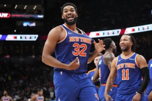 „Knicks“ NBA Taurės titulo nebelaimės – kelią į pusfinalį užkirto Atlantos klubas