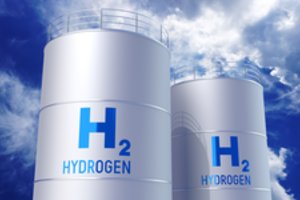 Pirmieji bandymai: mobiliojo ryšio stotis elektra aprūpina vandenilis