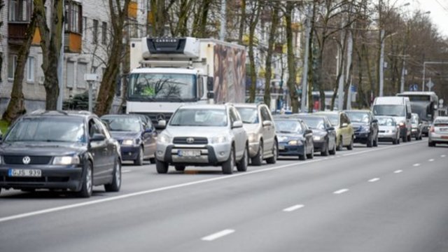 Nemalonūs siurprizai vairuotojams nuo sausio 1 dienos: turėsime kitą realybę