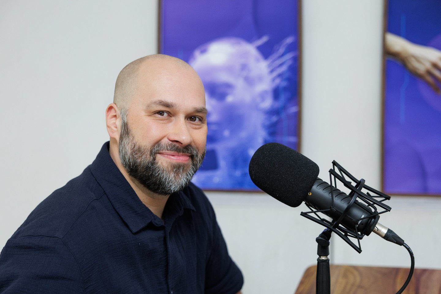 Apie DI vystymąsi, galimybes bei iššūkius ir iš to kylančius filosofinius klausimus Lrytas laidoje „DI ID“ kalba filosofas doc. dr. Vilius Dranseika.<br>V. Skaraičio nuotr.