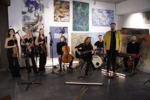 Grupė „The PiXLS“ pristato naują, gyvai įrašytą kūrinį „Laisvi“ su styginiu kvartetu „4Strings“