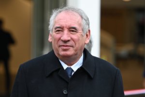 Prancūzijos premjeru paskirto E. Macrono bendražygio F. Bayrou laukia didžiausias iššūkis