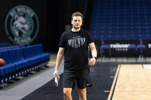 „Wolves “ trenerio asistentas M. Leonavičius: „Smagu, kad treneris K. Kemzūra sugrįžo į krepšinį“