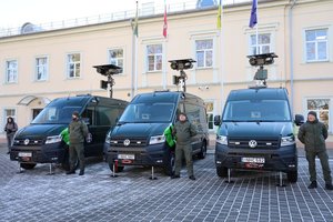 Pasieniečiai patruliuos naujais automobiliais, turinčiais šiluminę matymo įrangą bei radarą