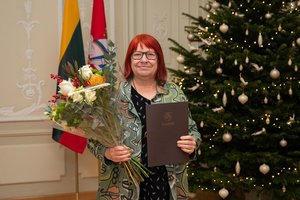 Gintarei Adomaitytei įteikta Bronio Savukyno premija