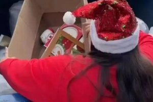 Mergina ruošiasi Kalėdoms rausdama šiukšlių dėžes: jau sutaupė penkiaženklę sumą