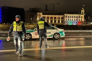 Policija perspėja vairuotojus: gyventojams siunčiamos melagingos žinutės