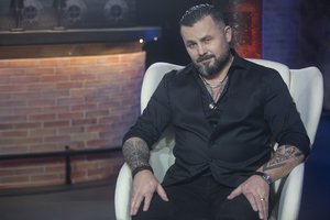 Atskleistas paskutinis projekto „Rykliai“ investuotojas: filologas, pilotas ir baikeris, prekiaujantis traktoriais